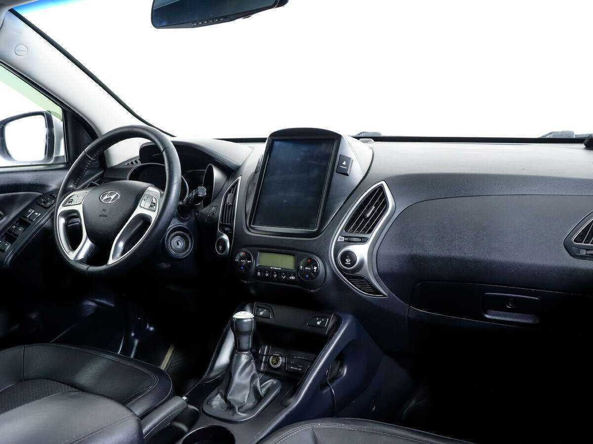 Купить Hyundai ix35, 2012, 165 171 км, фото №9