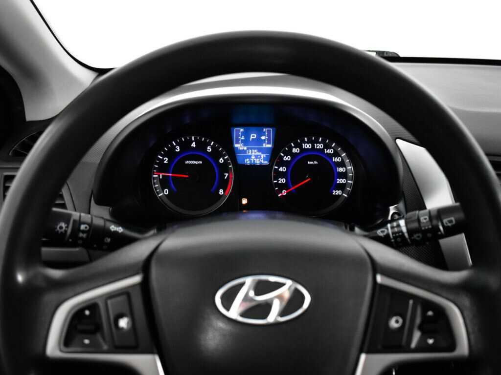 Купить Hyundai Solaris, 2015, 157 587 км, фото №11