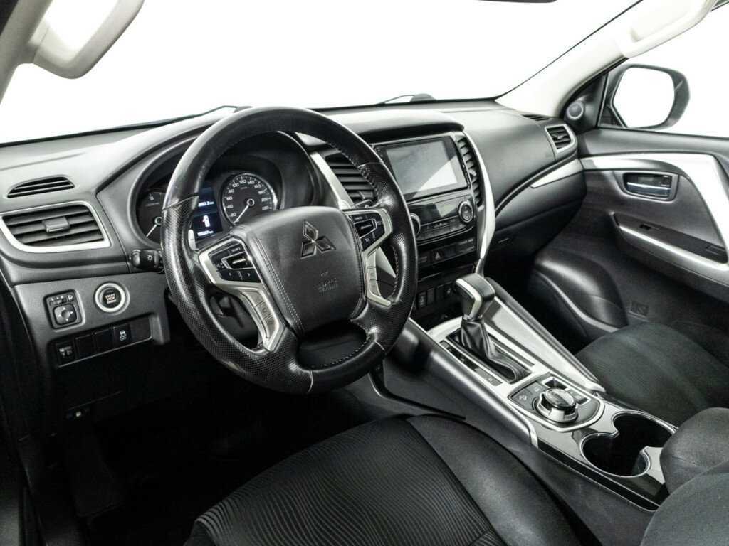 Купить Mitsubishi Pajero Sport, 2018, 100 194 км, фото №11