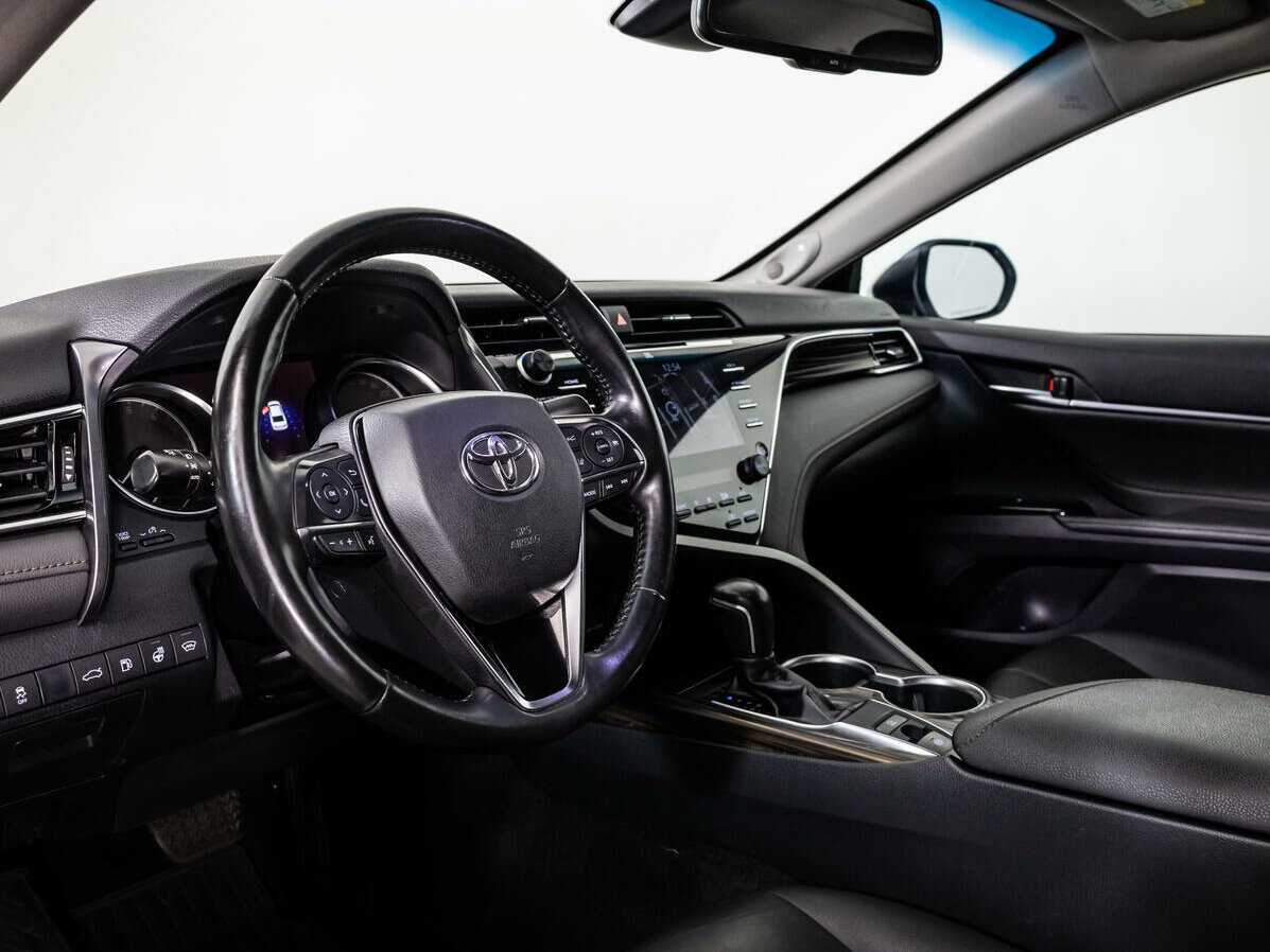 Купить Toyota Camry, 2018, 169 924 км, фото №10