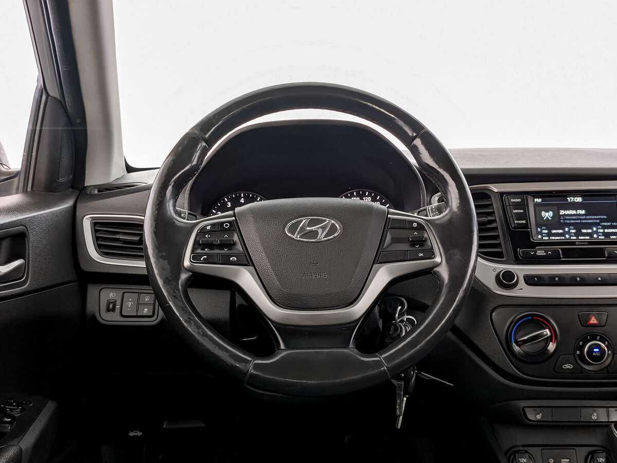 Купить Hyundai Solaris, 2018, 123 821 км, фото №21