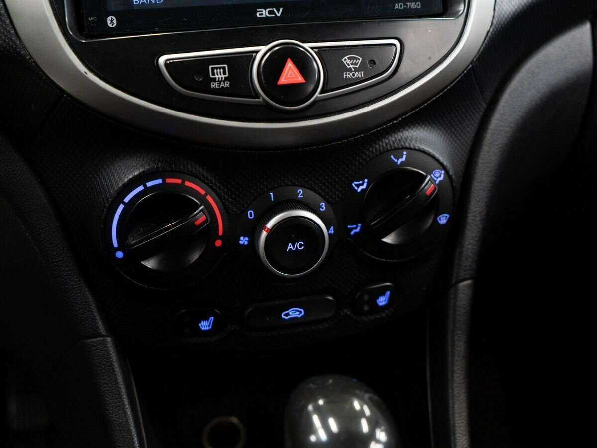 Купить Hyundai Solaris, 2013, 140 000 км, фото №8