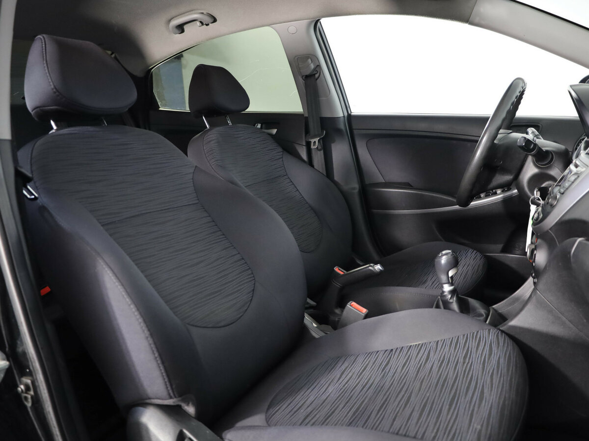 Купить Hyundai Solaris I Рестайлинг, 2016, 229 506 км, фото №16