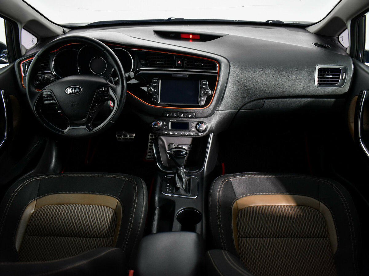 Купить Kia Ceed II Рестайлинг, 2016, 155 329 км, фото №13