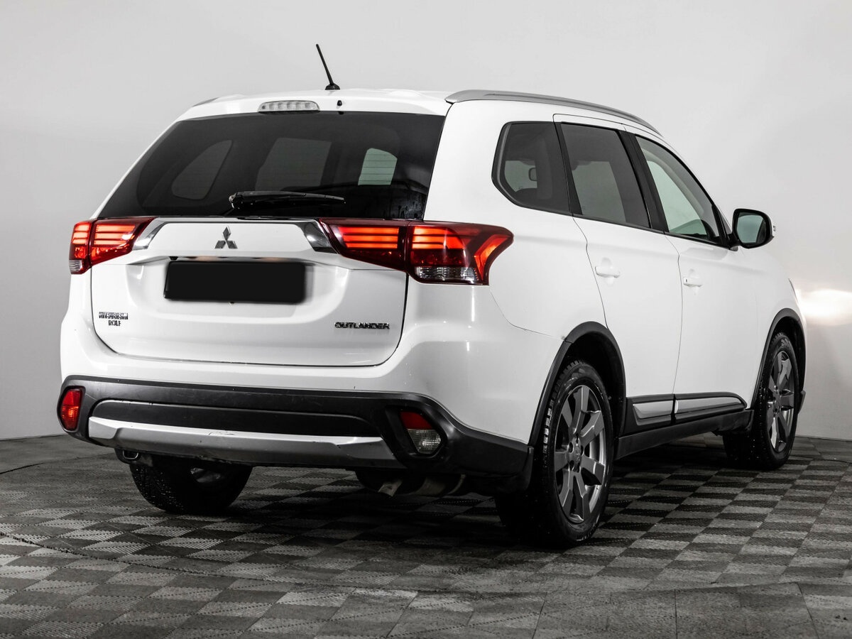 Купить Mitsubishi Outlander III Рестайлинг 2, 2016, 200 293 км, фото №4