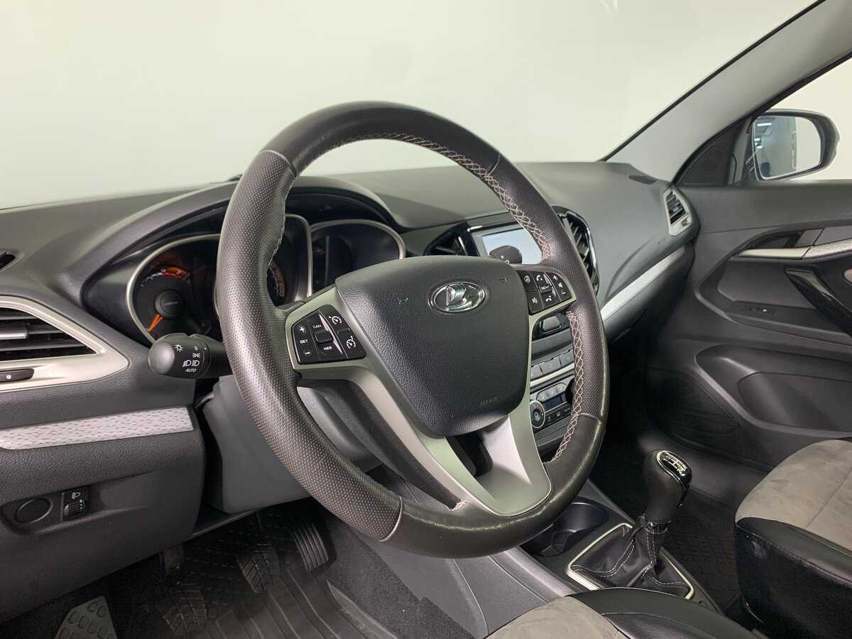 Купить Lada (ВАЗ) Vesta SW Cross, 2020, 82 392 км, фото №12