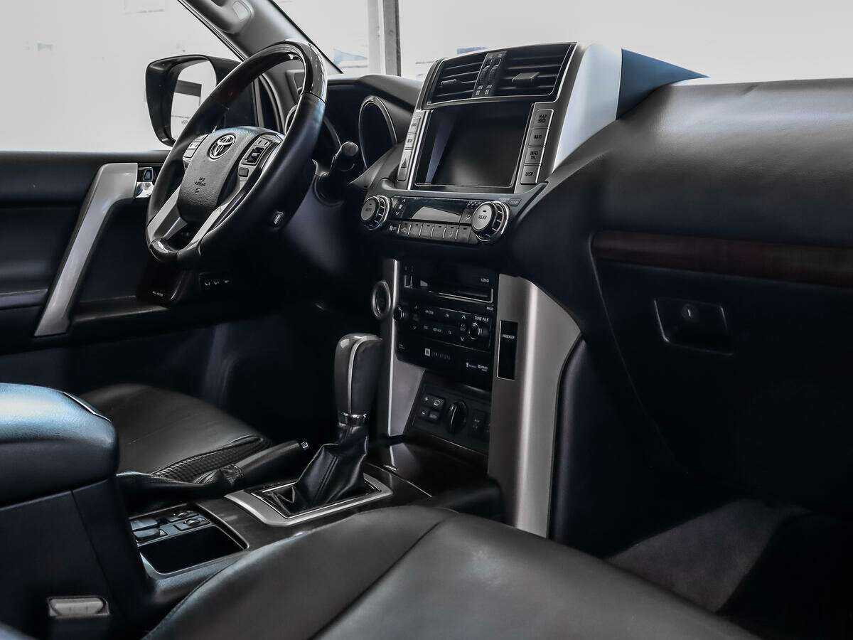 Купить Toyota Land Cruiser Prado, 2012, 332 223 км, фото №14