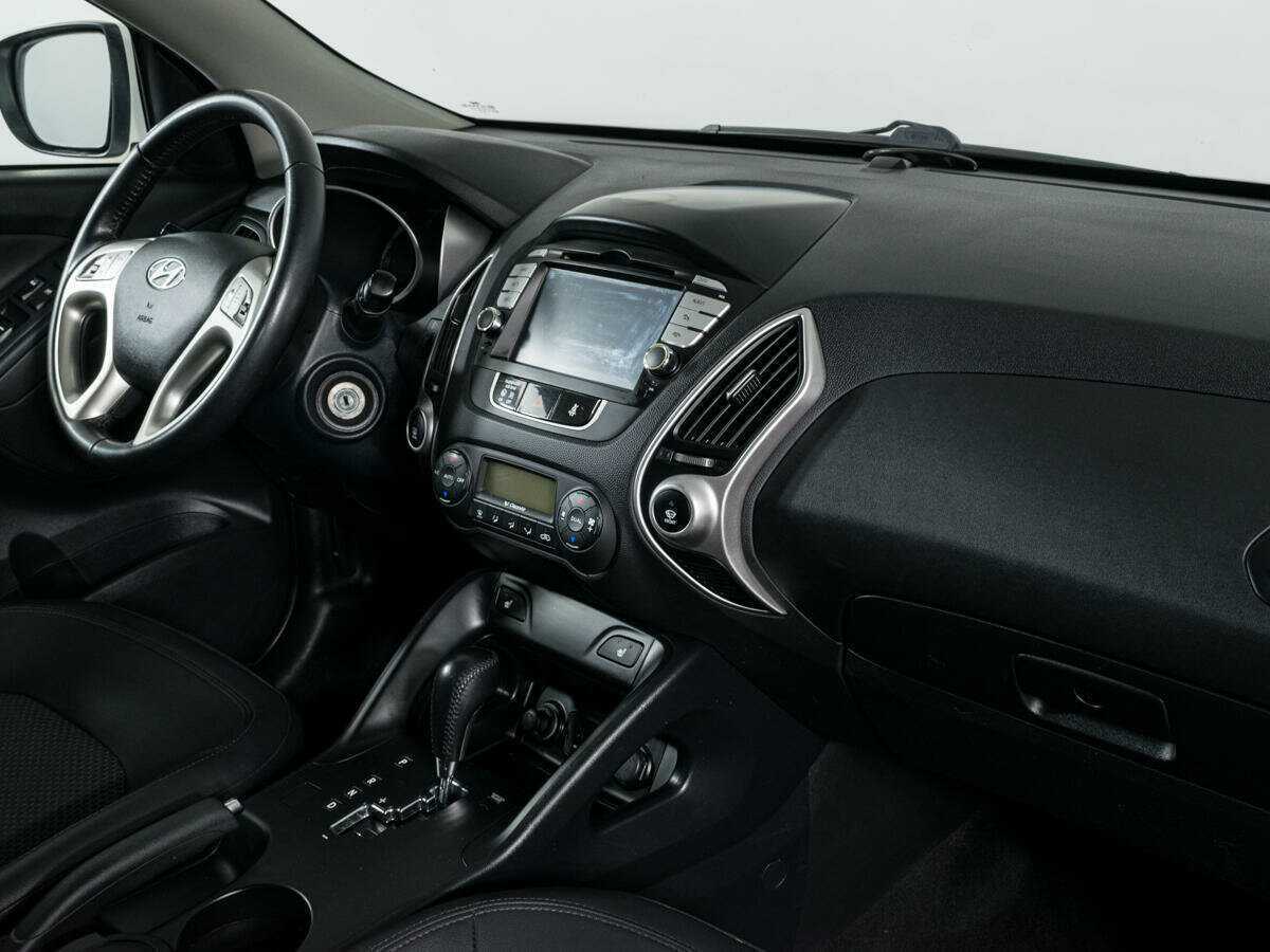 Купить Hyundai ix35, 2012, 117 755 км, фото №9