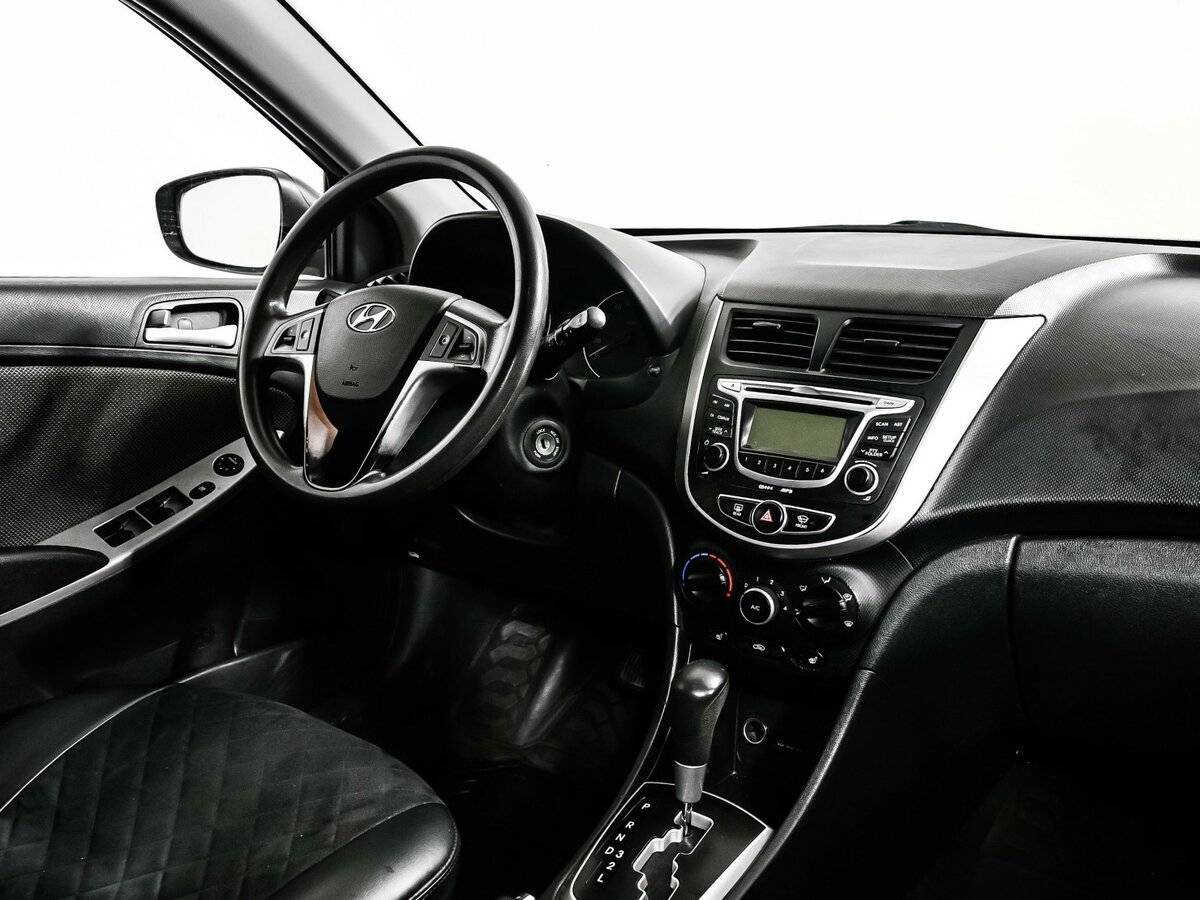 Купить Hyundai Solaris, 2012, 168 649 км, фото №9