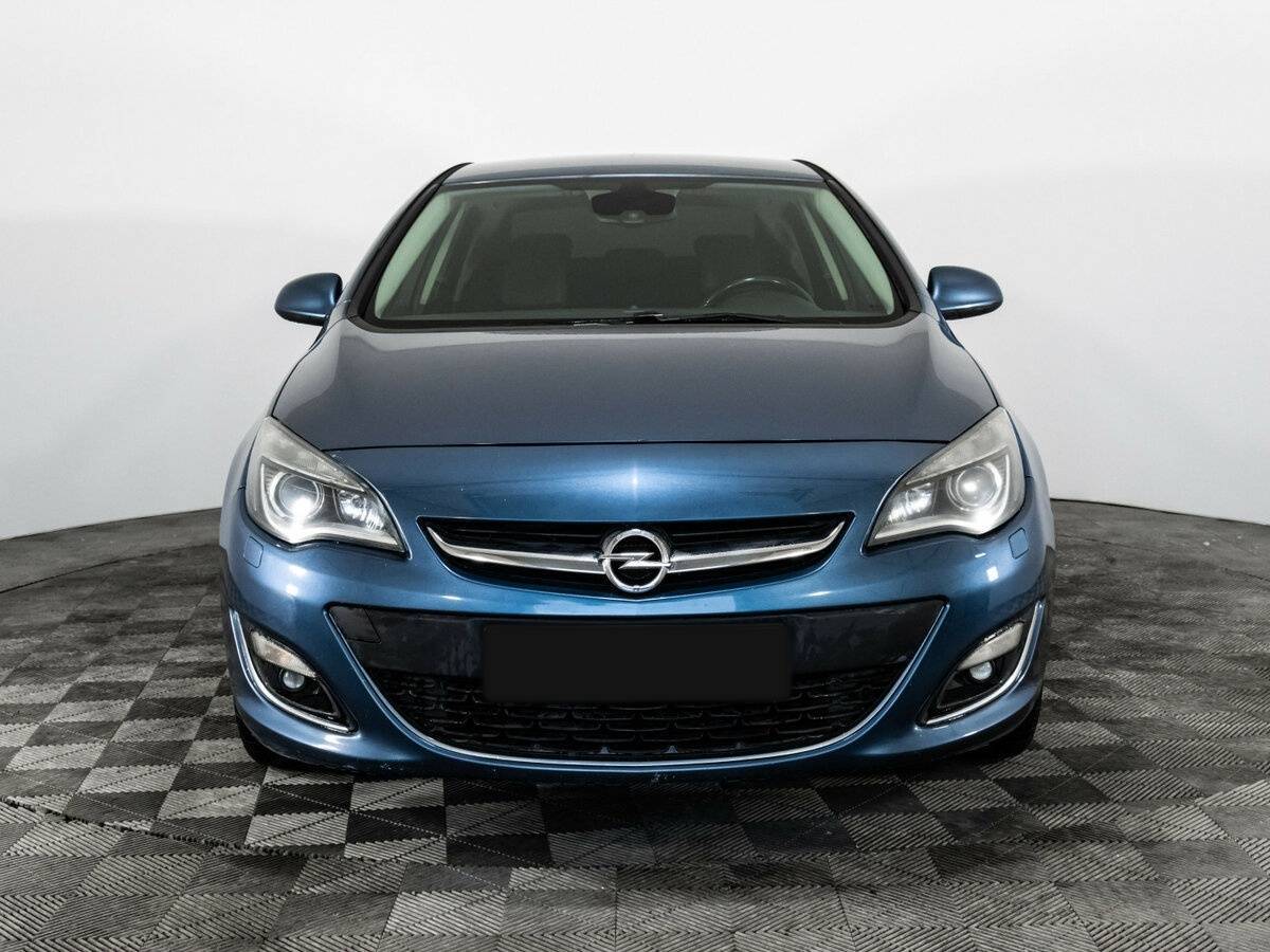 Купить Opel Astra, 2012, 180 792 км, фото №2