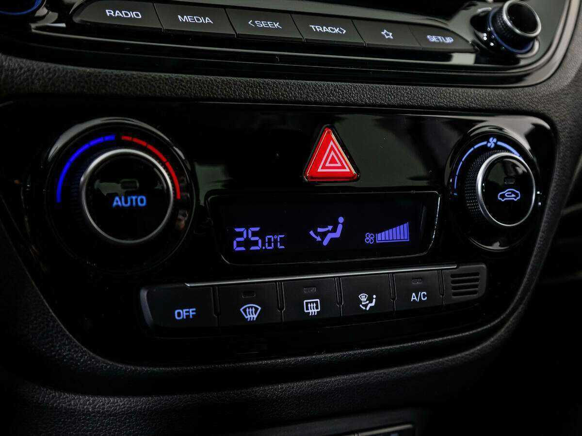 Купить Hyundai Solaris, 2021, 23 000 км, фото №16