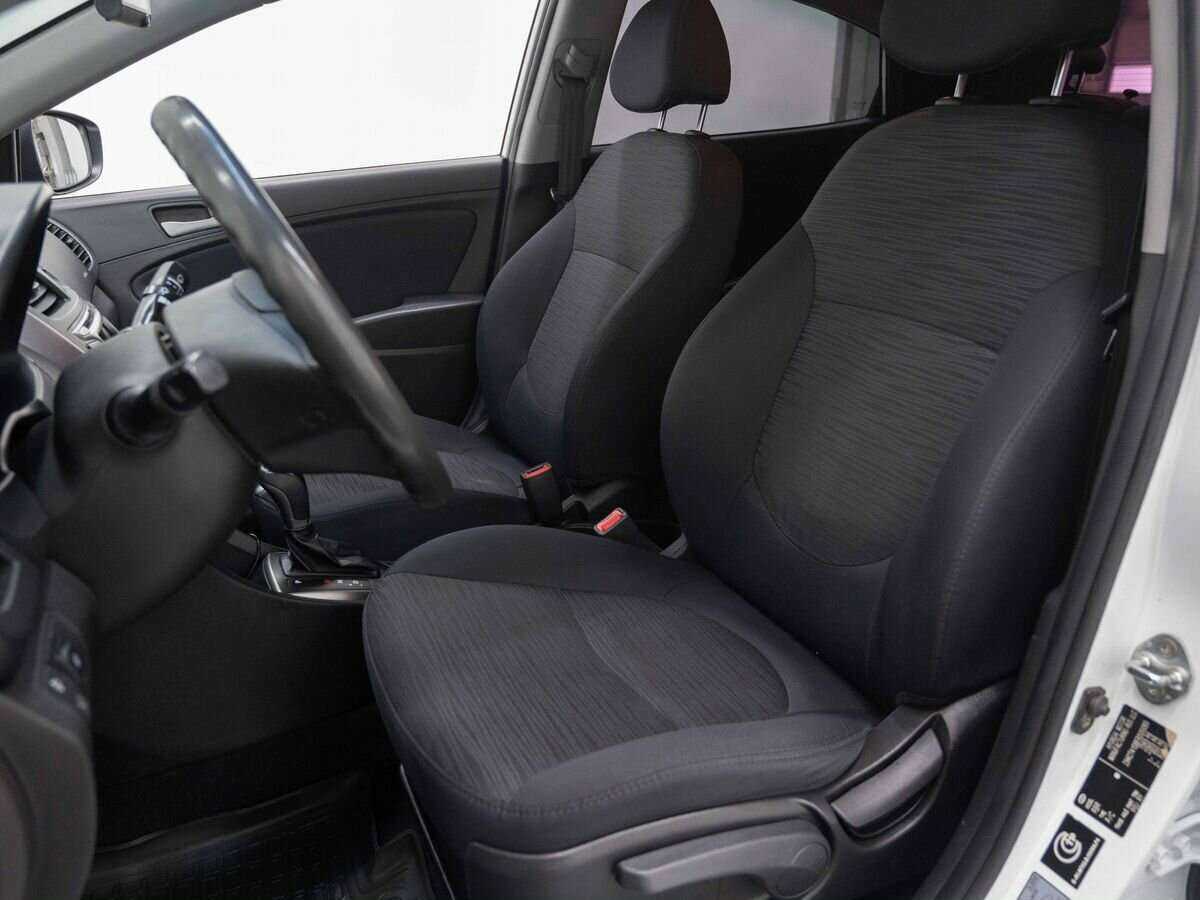 Купить Hyundai Solaris, 2014, 111 500 км, фото №9