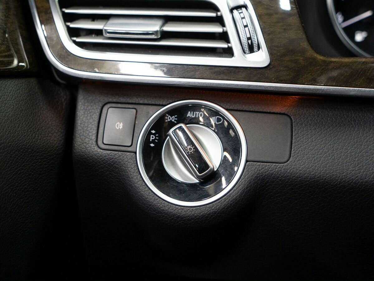Купить Mercedes-Benz E-Класс 200, 2013, 163 000 км, фото №16