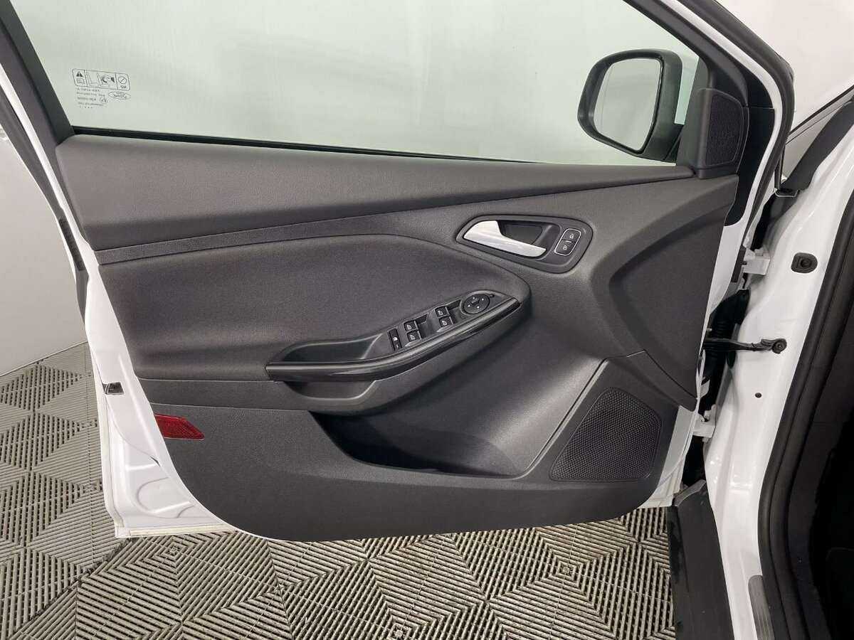 Купить Ford Focus, 2017, 119 920 км, фото №8