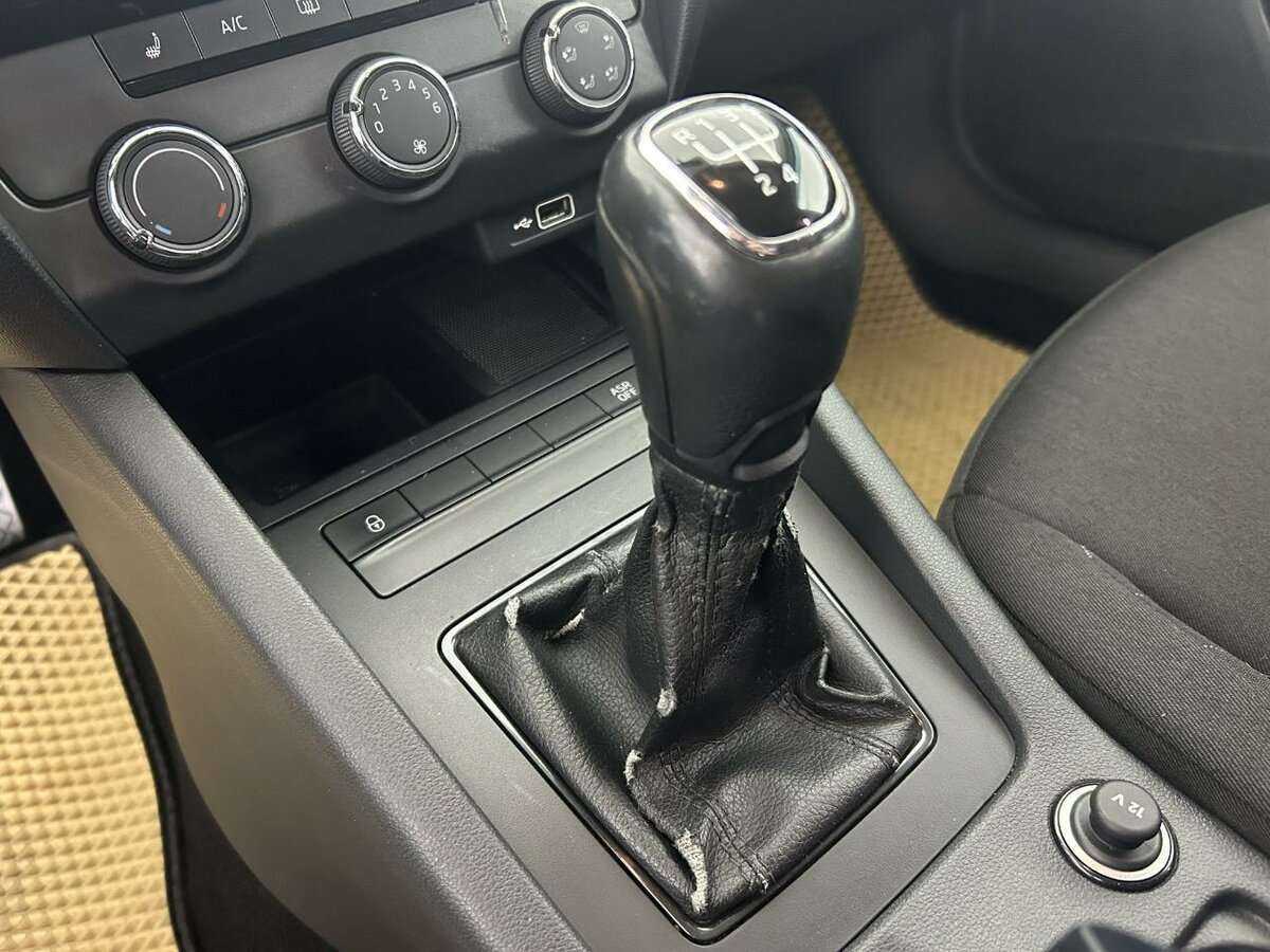 Купить Skoda Octavia, 2018, 431 666 км, фото №13