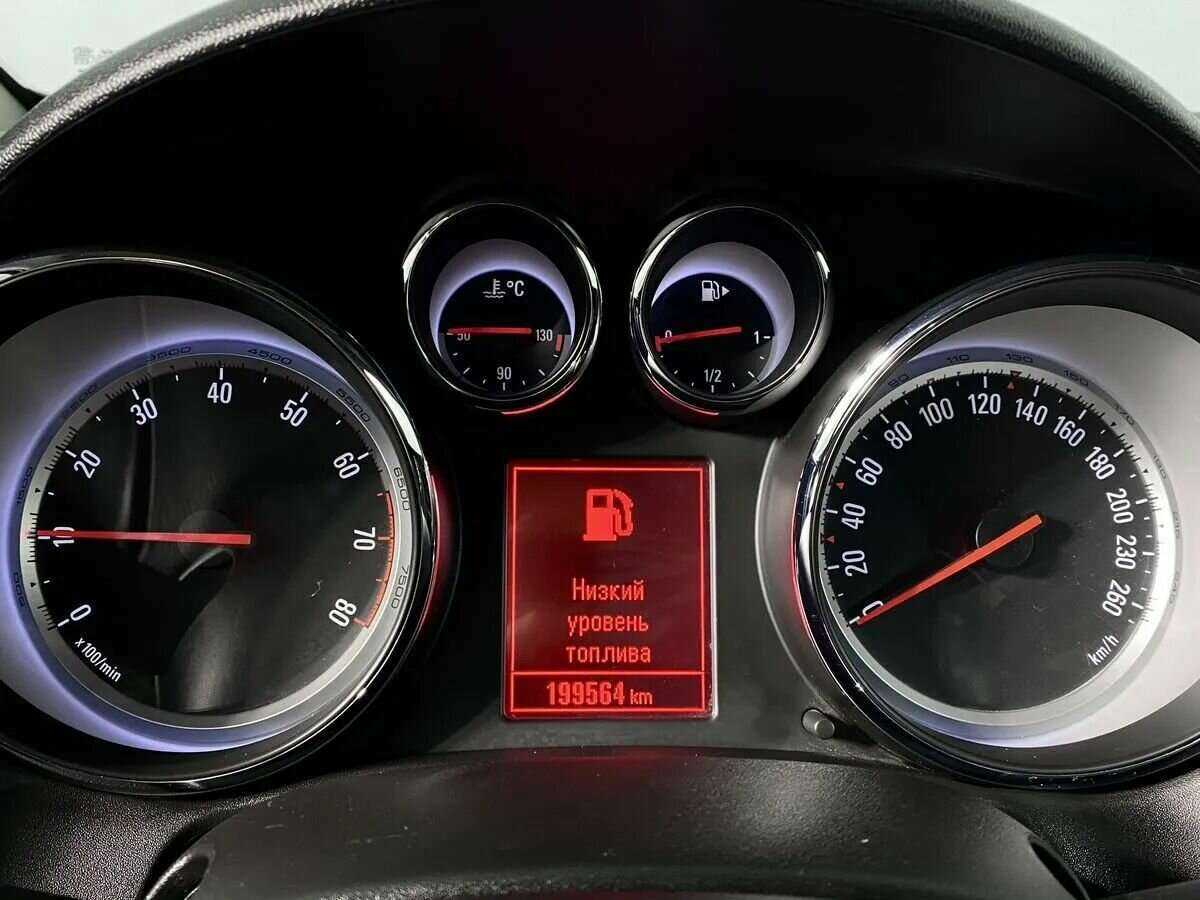 Купить Opel Astra, 2013, 199 500 км, фото №15