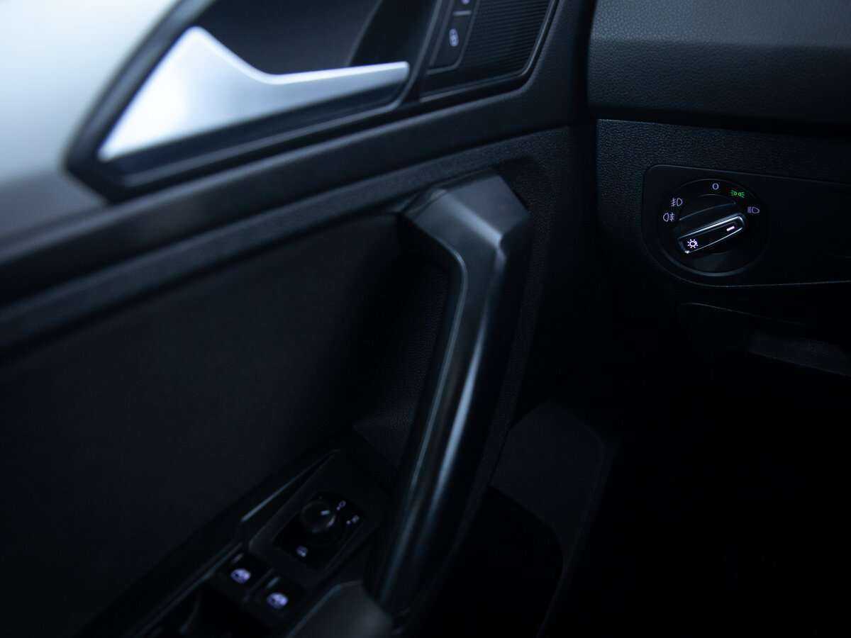 Купить Volkswagen Tiguan, 2018, 114 132 км, фото №12