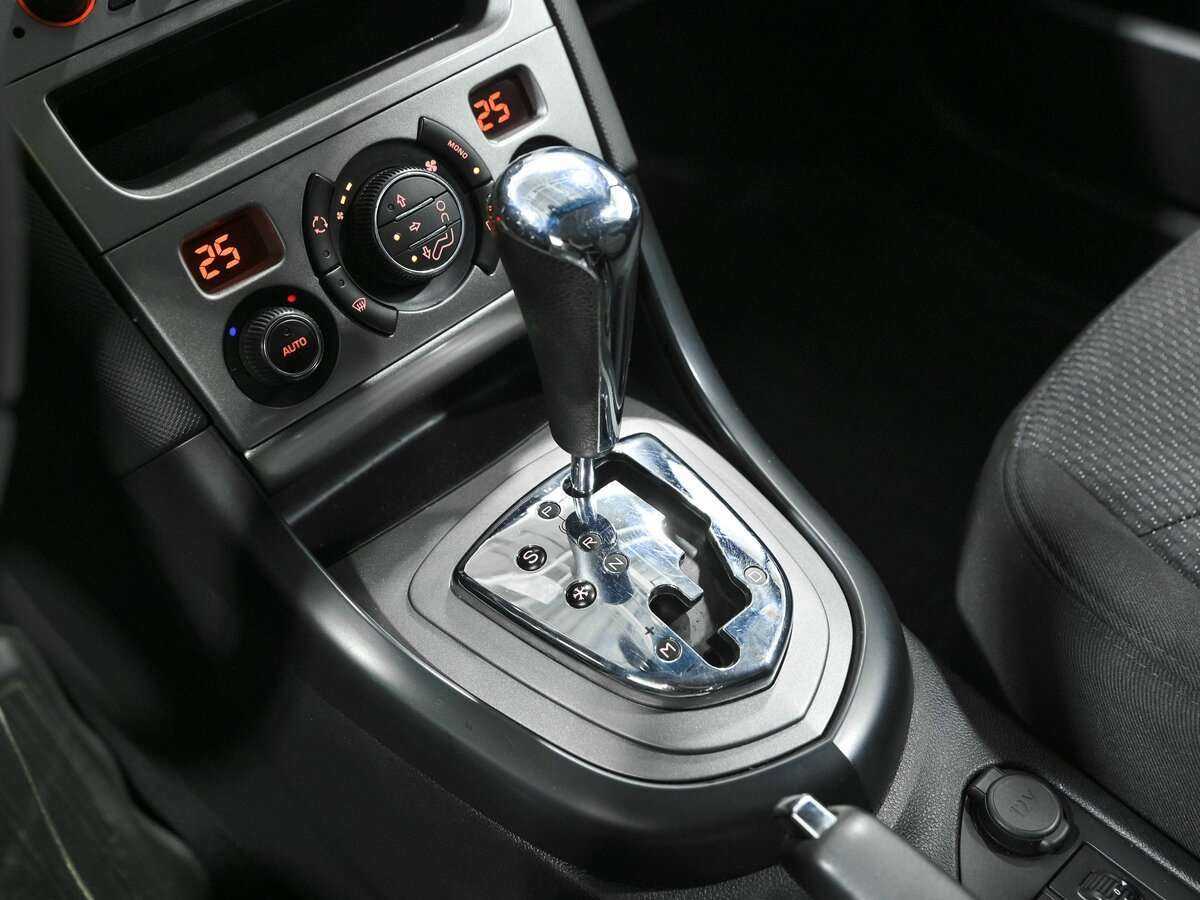 Купить Peugeot 408, 2012, 182 095 км, фото №9