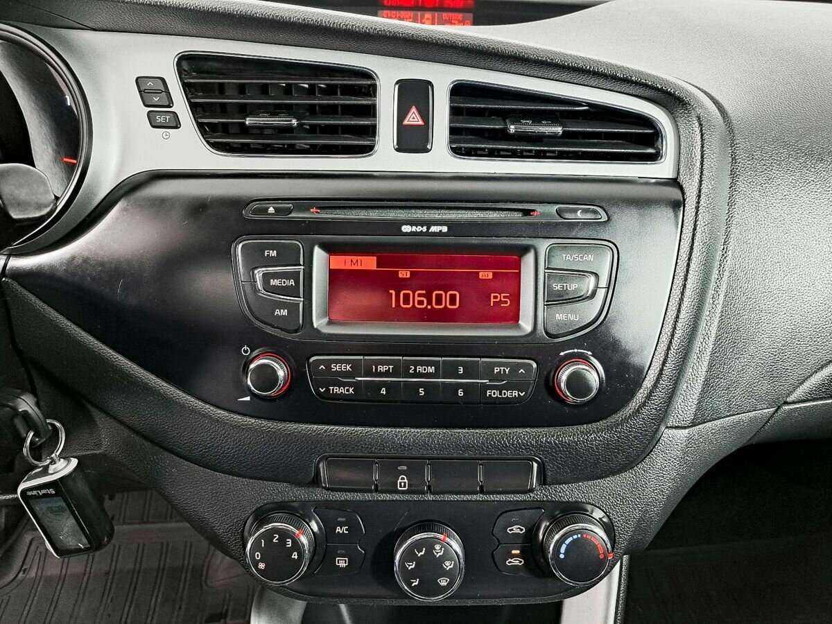 Купить Kia Ceed, 2013, 127 681 км, фото №15