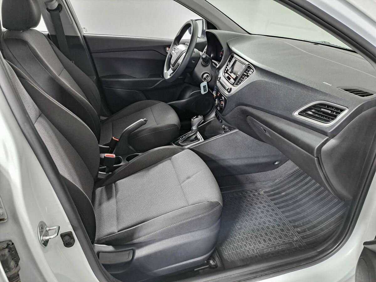 Купить Hyundai Solaris, 2018, 24 950 км, фото №10