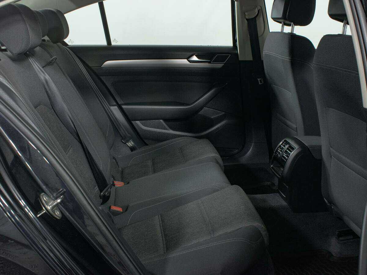 Купить Volkswagen Passat, 2017, 86 554 км, фото №10