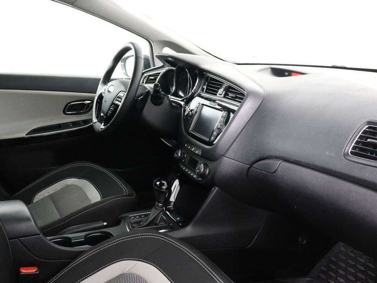 Купить Kia Ceed, 2017, 141 160 км, фото №7