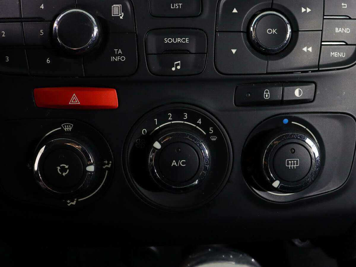 Купить Citroen C4, 2013, 117 570 км, фото №19