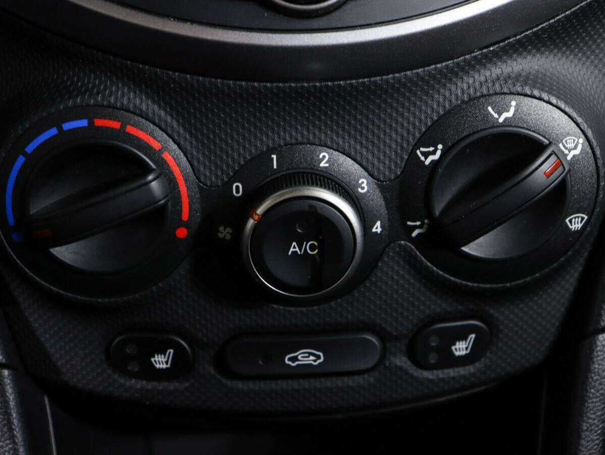 Купить Hyundai Solaris, 2016, 35 950 км, фото №15