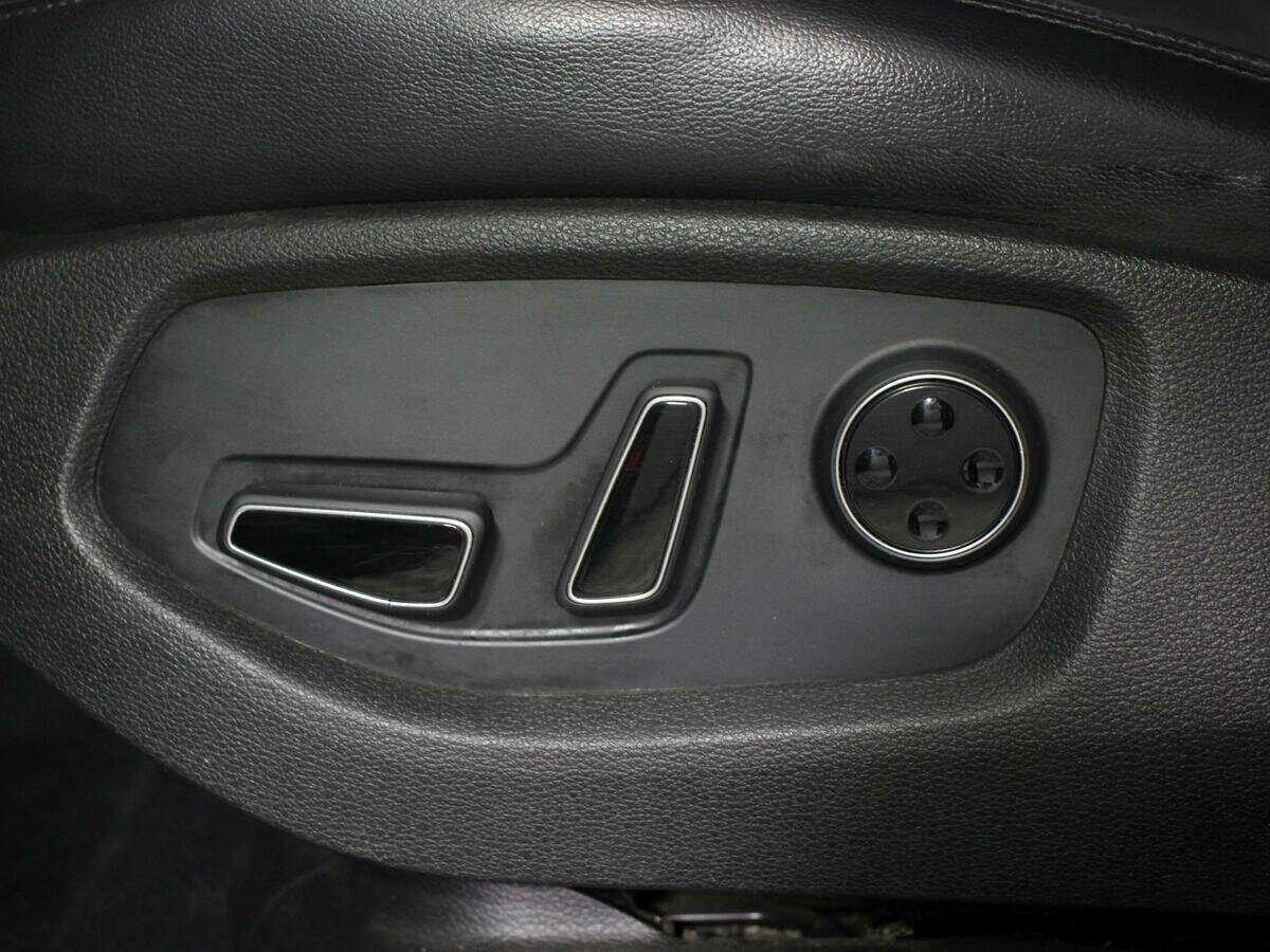 Купить Hyundai Genesis, 2014, 129 500 км, фото №17