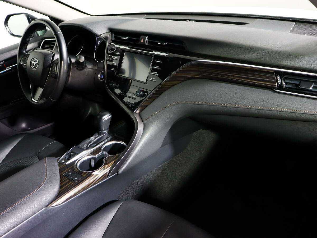 Купить Toyota Camry, 2018, 76 150 км, фото №9