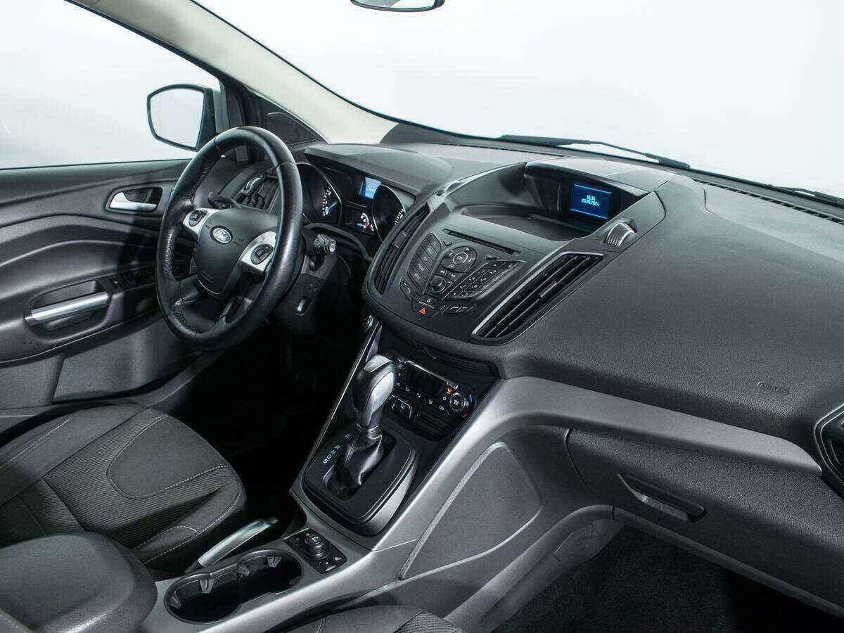 Купить Ford Kuga, 2016, 98 069 км, фото №9