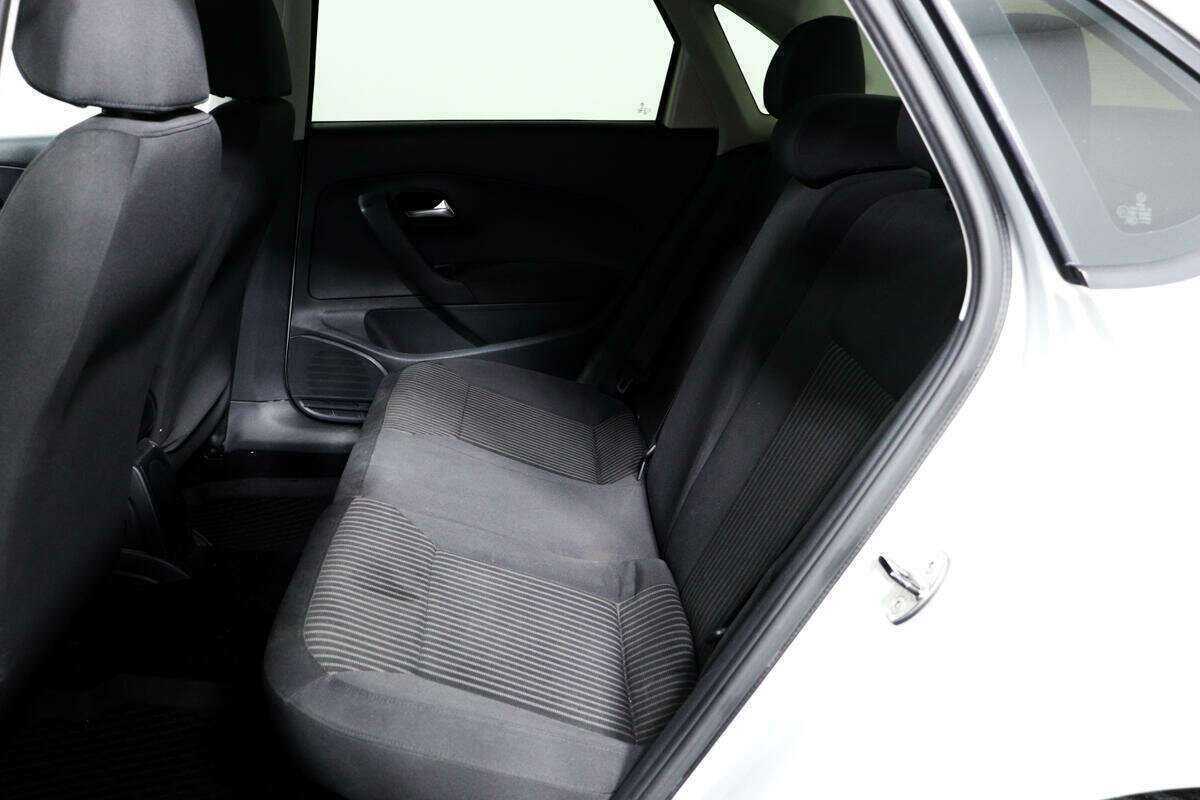 Купить Volkswagen Polo, 2012, 140 658 км, фото №12