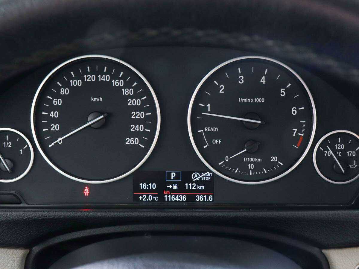 Купить BMW 3 серии 320i, 2012, 116 401 км, фото №9