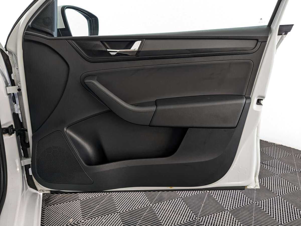 Купить Skoda Rapid, 2018, 103 210 км, фото №21