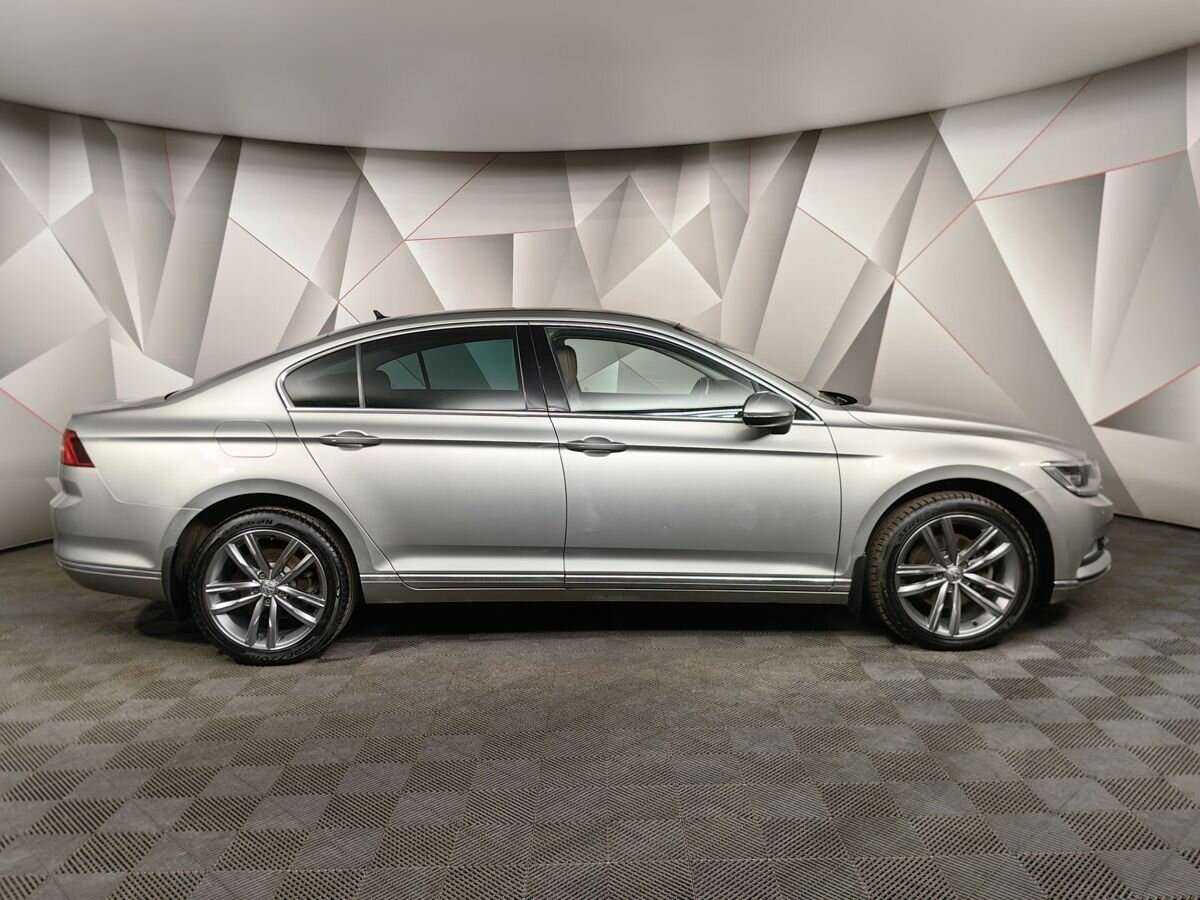 Купить Volkswagen Passat, 2017, 99 391 км, фото №6