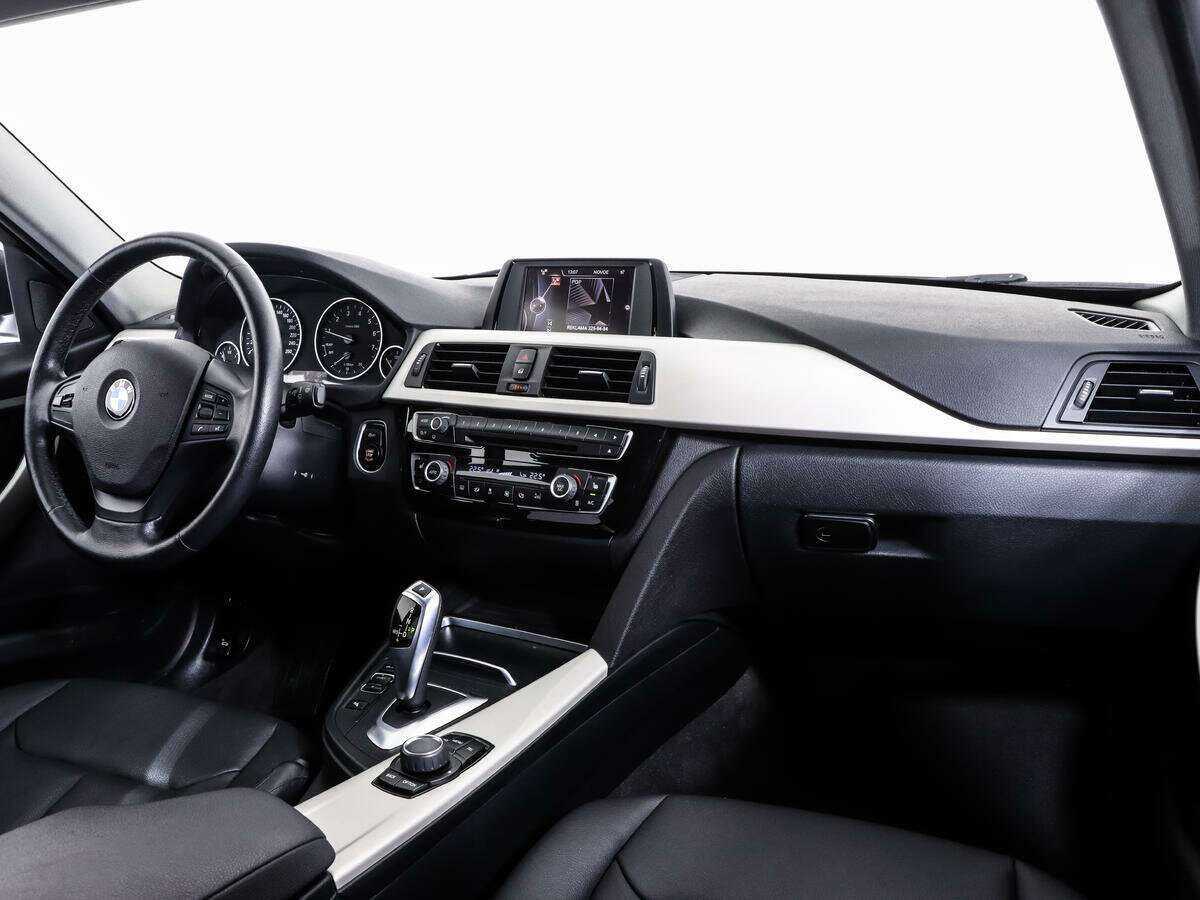 Купить BMW 3 серии 318i, 2015, 114 354 км, фото №9