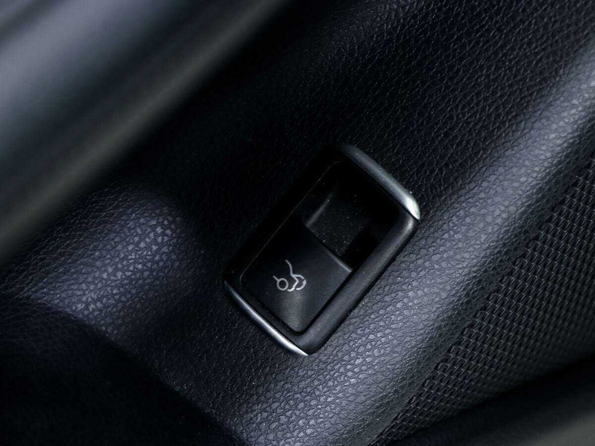 Купить Mercedes-Benz CLA 200, 2015, 135 500 км, фото №15