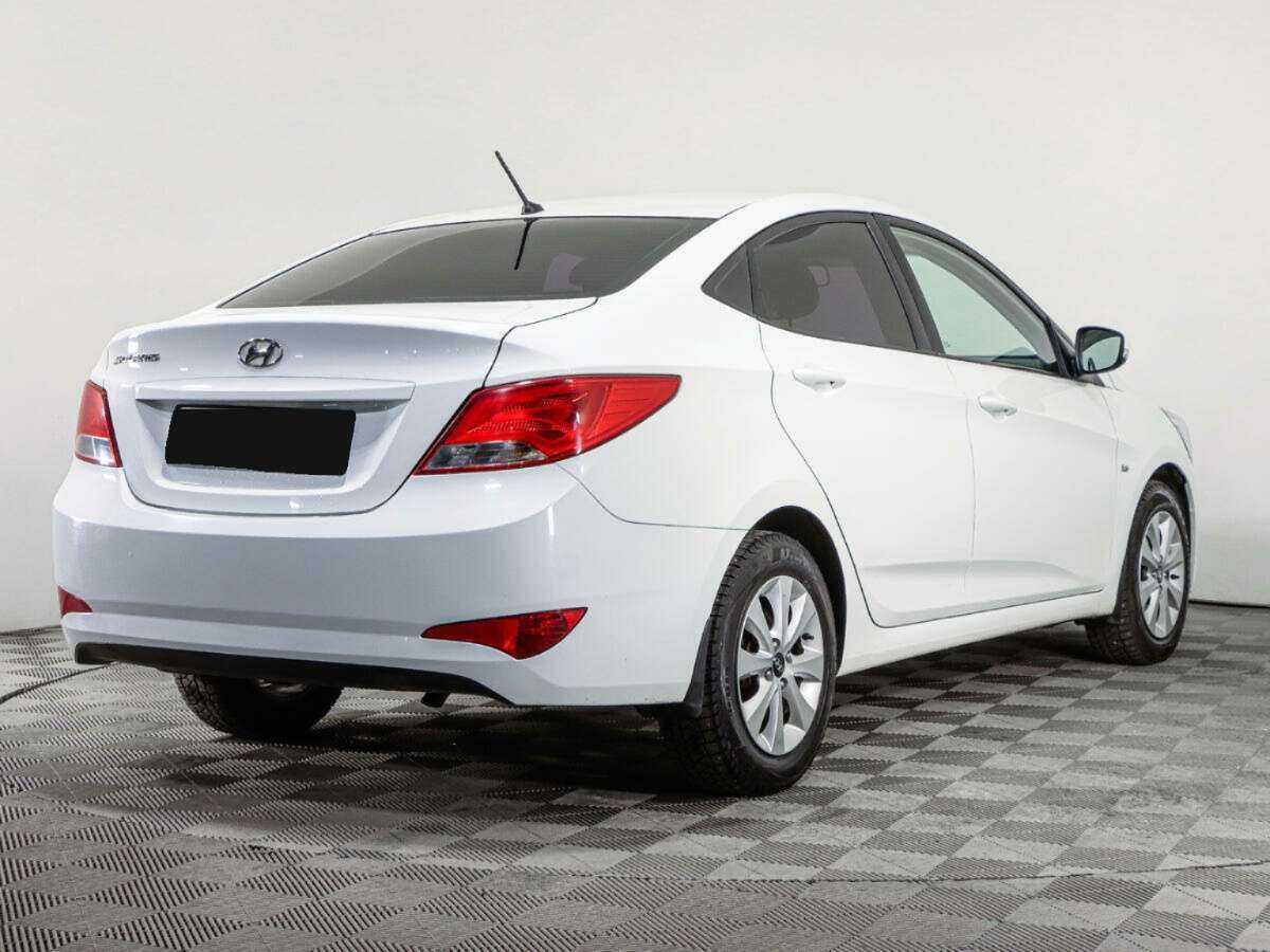 Купить Hyundai Solaris, 2016, 222 212 км, фото №4