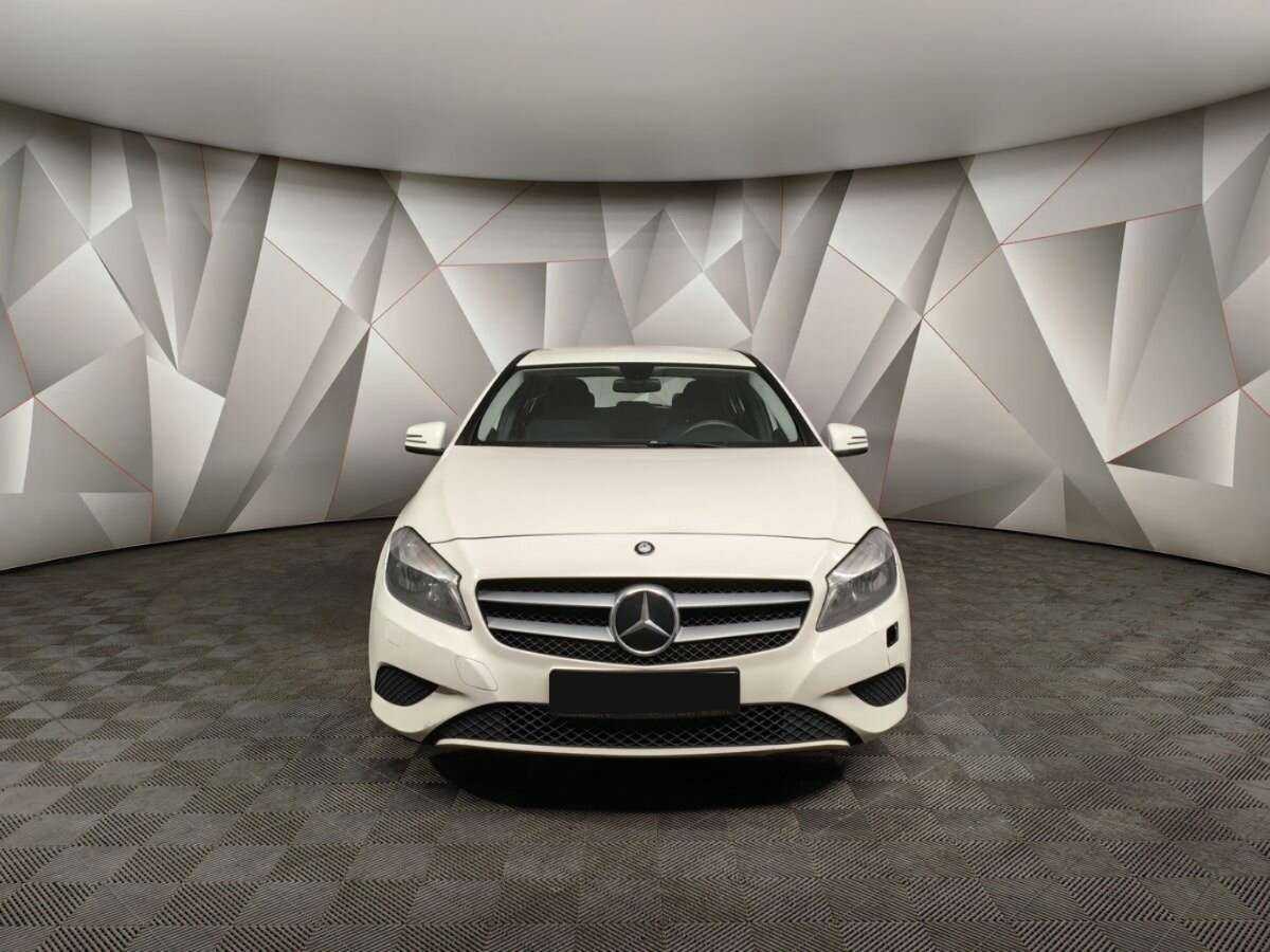 Купить Mercedes-Benz A-Класс 180, 2014, 217 768 км, фото №7