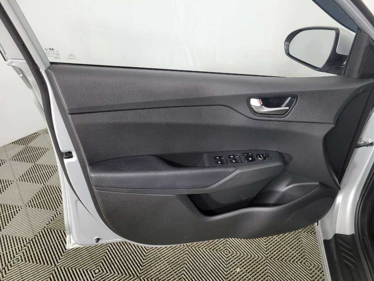 Купить Hyundai Solaris, 2021, 62 517 км, фото №8