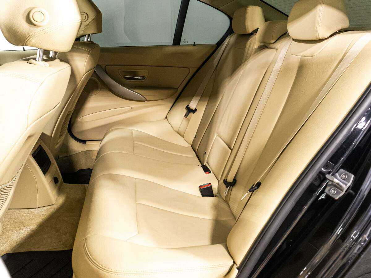 Купить BMW 3 серии 320i, 2014, 215 678 км, фото №10