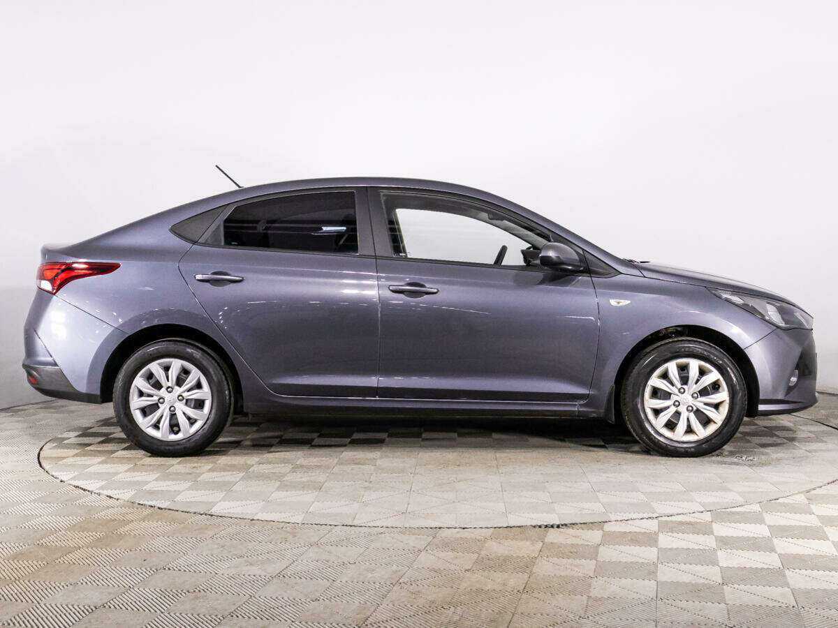 Купить Hyundai Solaris, 2021, 29 000 км, фото №4