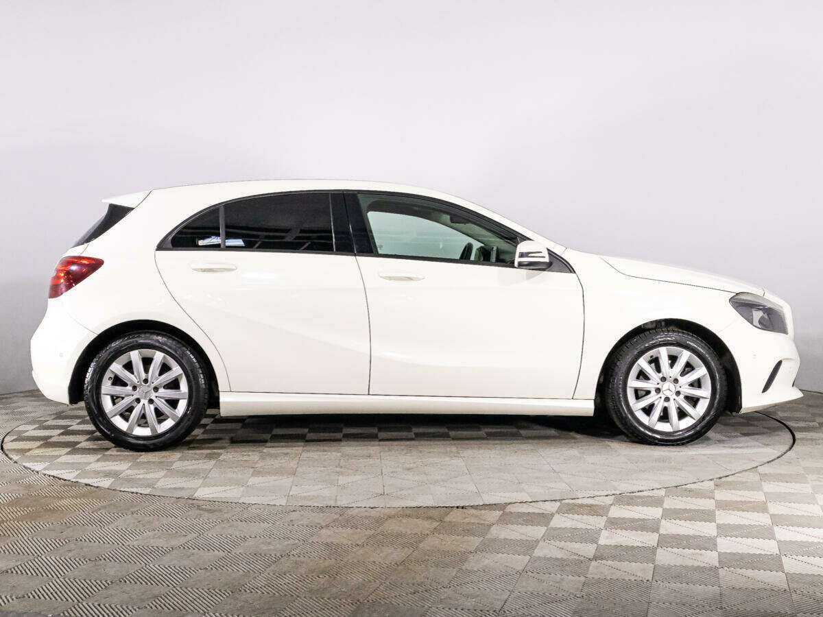 Купить Mercedes-Benz A-Класс 180, 2016, 84 242 км, фото №4