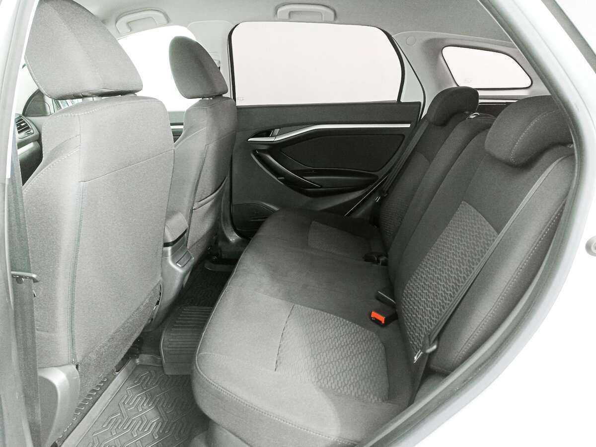 Купить Lada (ВАЗ) Vesta SW, 2020, 84 302 км, фото №10