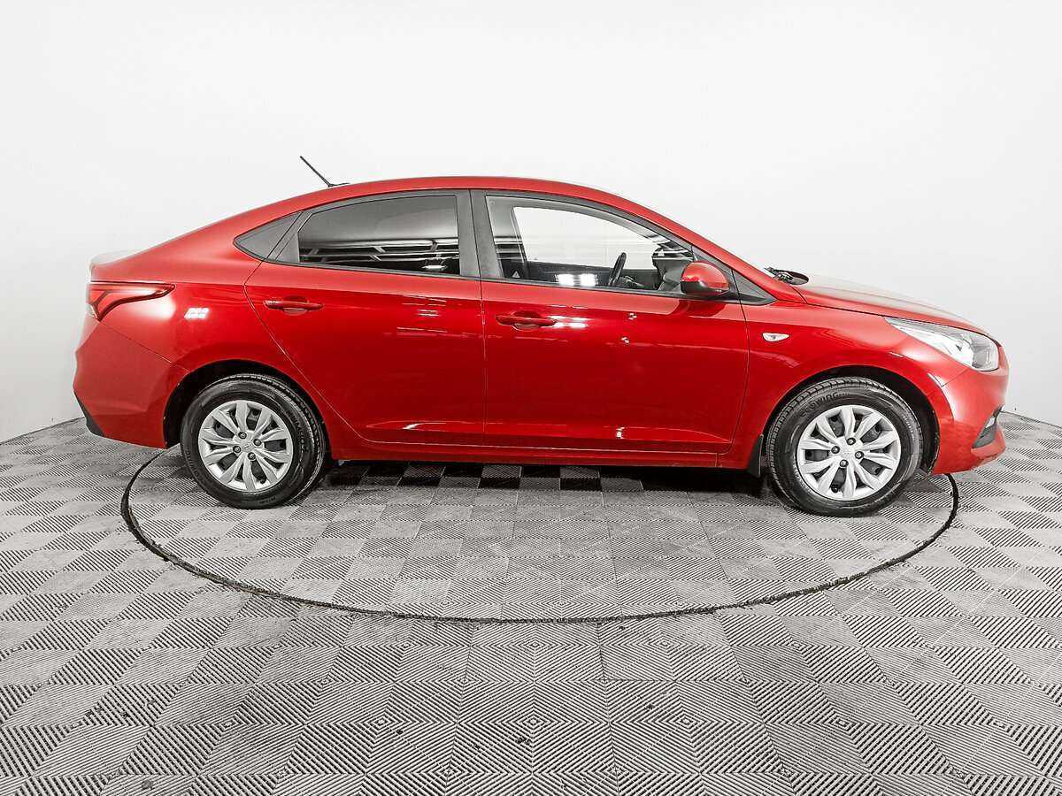 Купить Hyundai Solaris, 2019, 74 289 км, фото №4