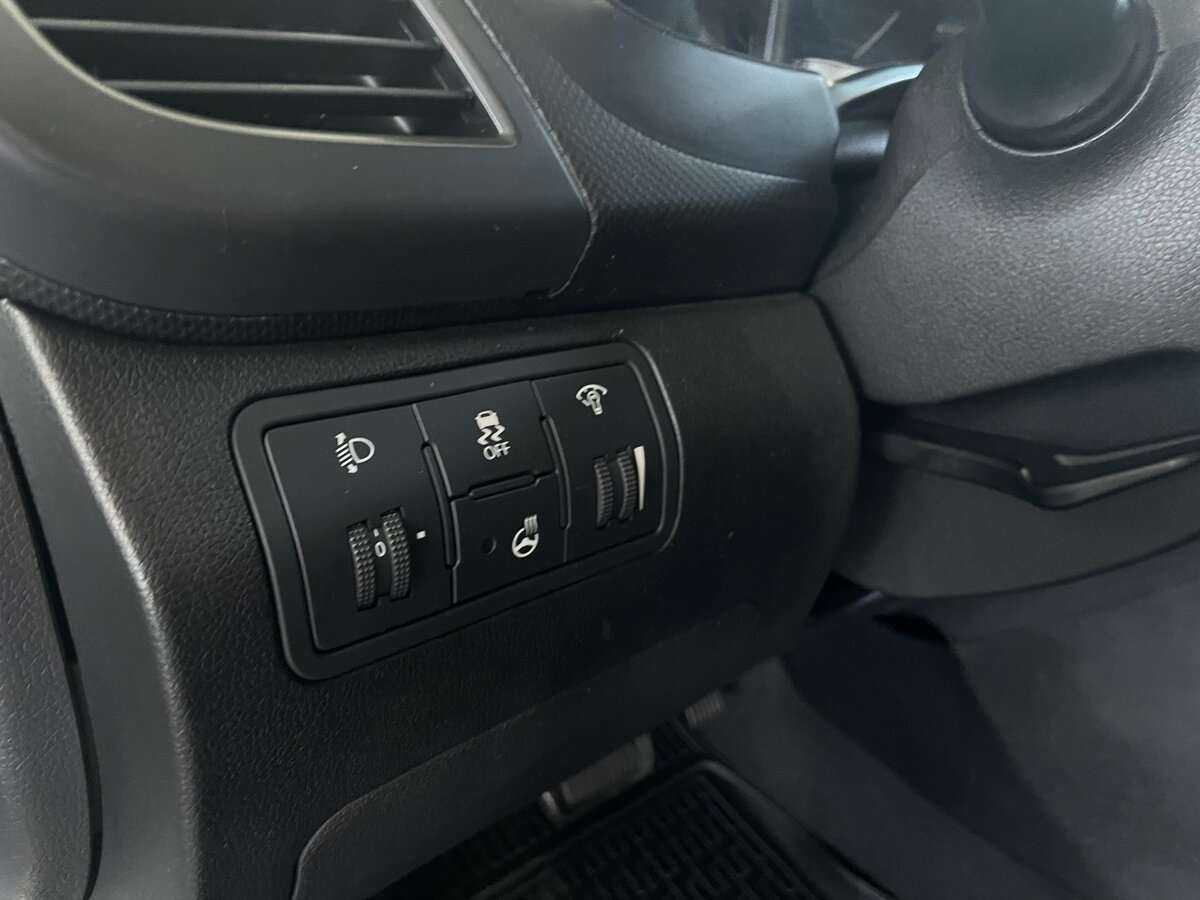 Купить Hyundai Solaris, 2016, 118 449 км, фото №14