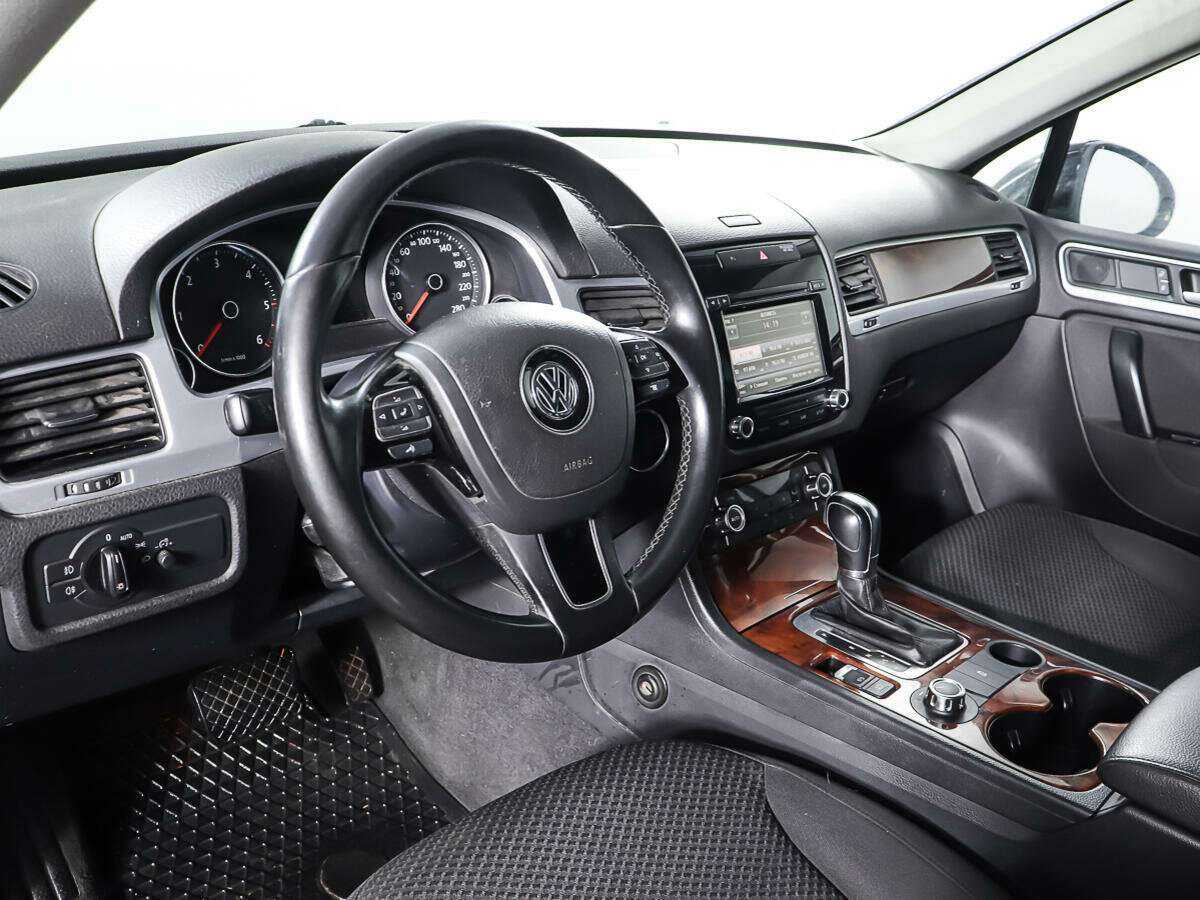 Купить Volkswagen Touareg, 2013, 321 298 км, фото №13
