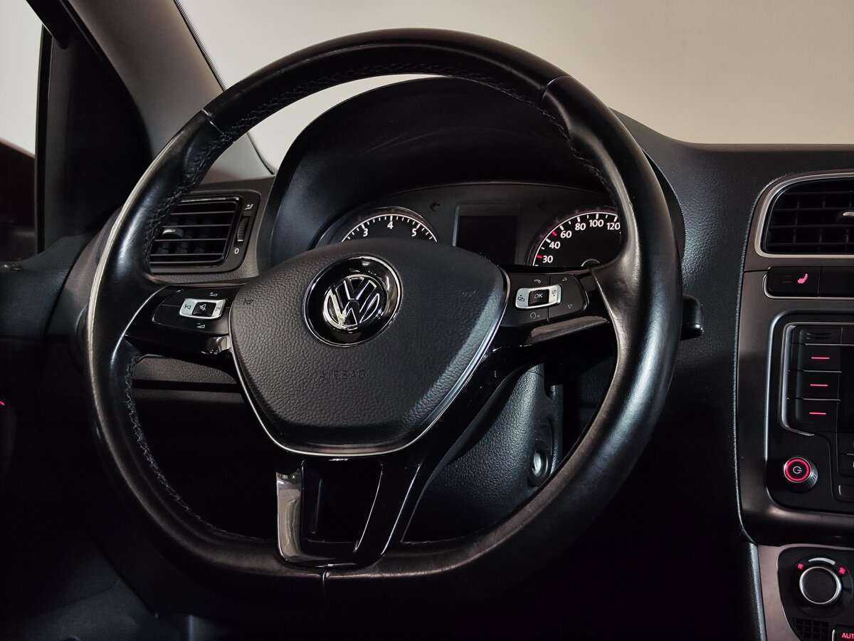 Купить Volkswagen Polo, 2018, 136 300 км, фото №9