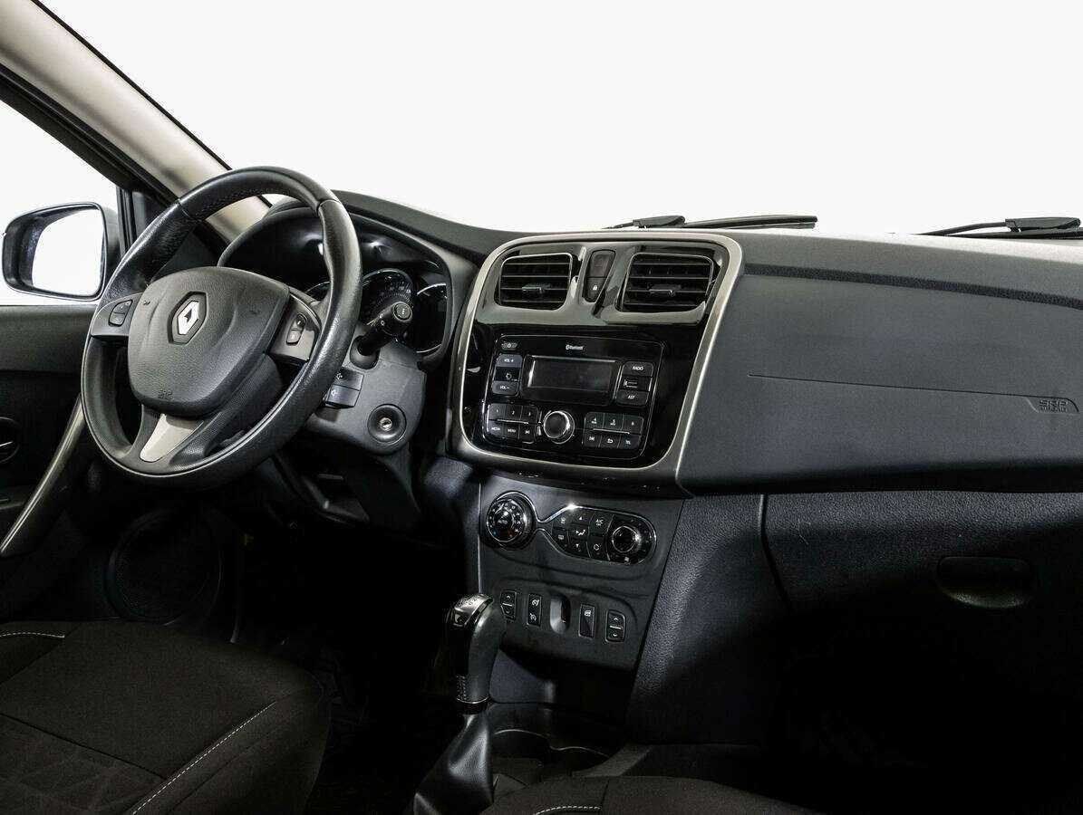 Купить Renault Sandero Stepway, 2017, 55 285 км, фото №9