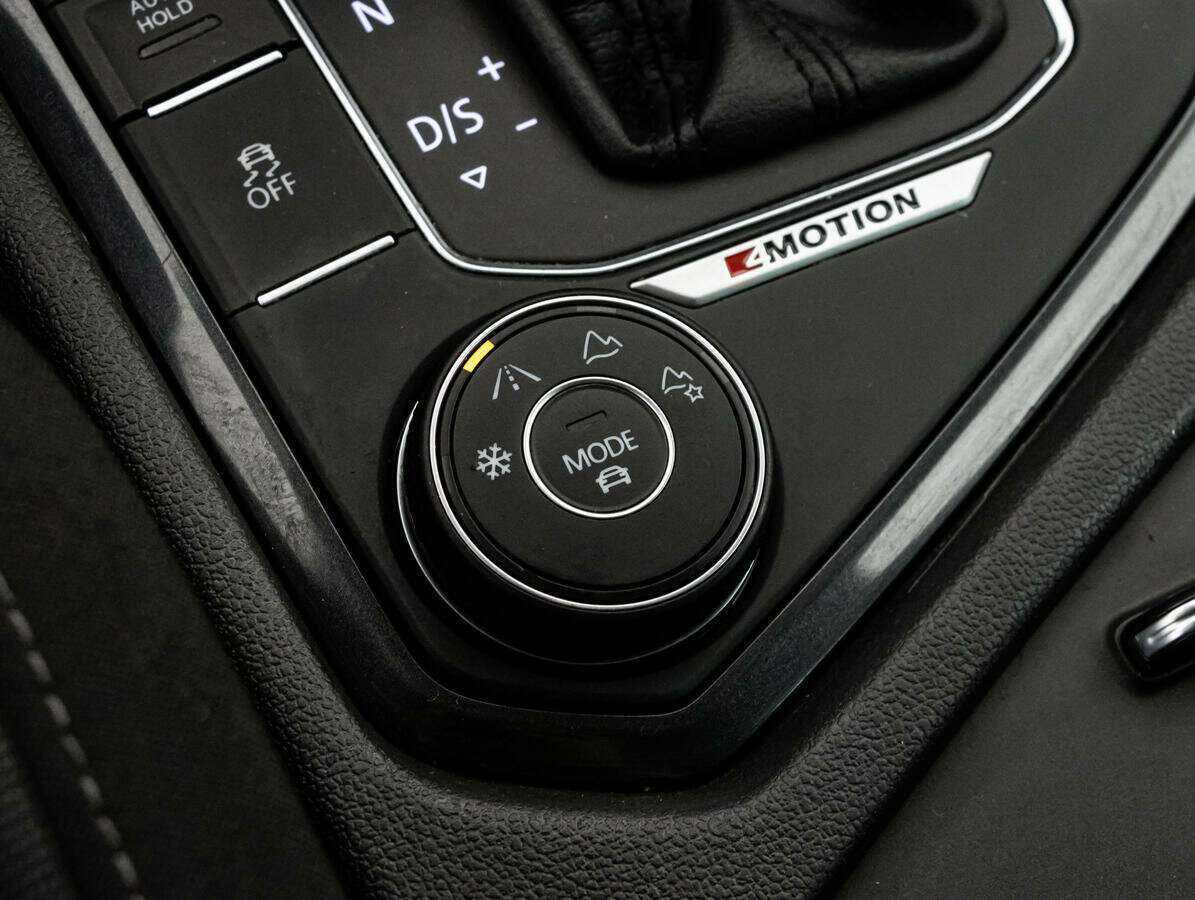Купить Volkswagen Tiguan, 2017, 160 237 км, фото №17